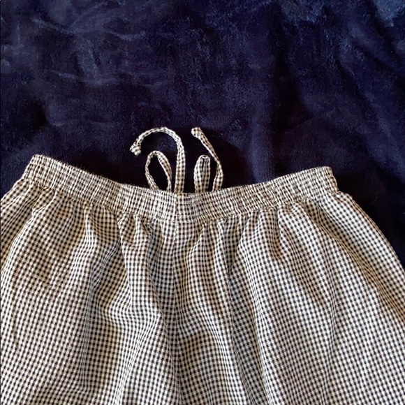 Jeno Newman Women Capri pants - Picture 5 of 5